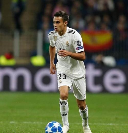 德佬和加图索都相中雷吉隆 皇马标价2500万欧 德佬和加图索都相中雷吉隆 皇马标价2500万欧